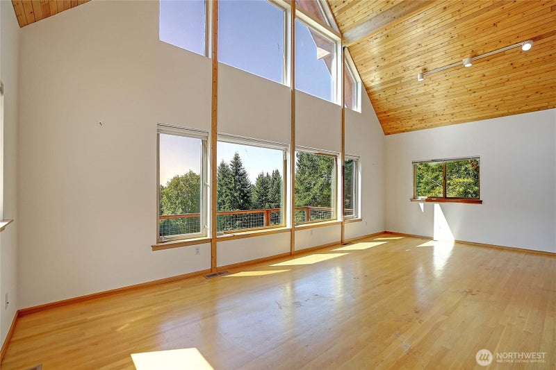 3441 Woodcrest Lane