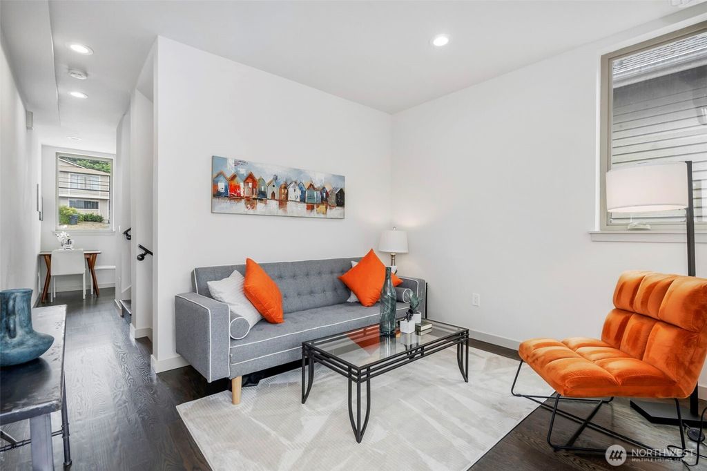 Photo of 219 C 22nd Avenue, Seattle, WA 98122 (MLS # 2331898)