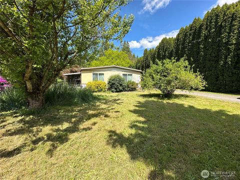 11615 Nisqually Park Loop SE Olympia WA 98513