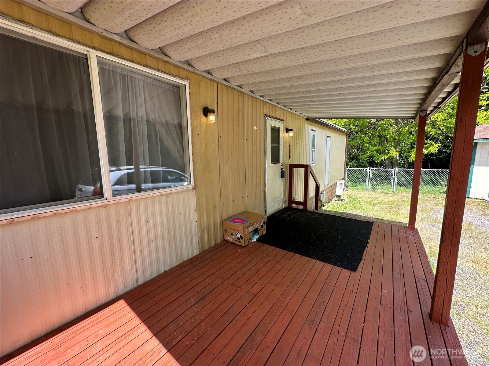 11615 Nisqually Park Loop SE