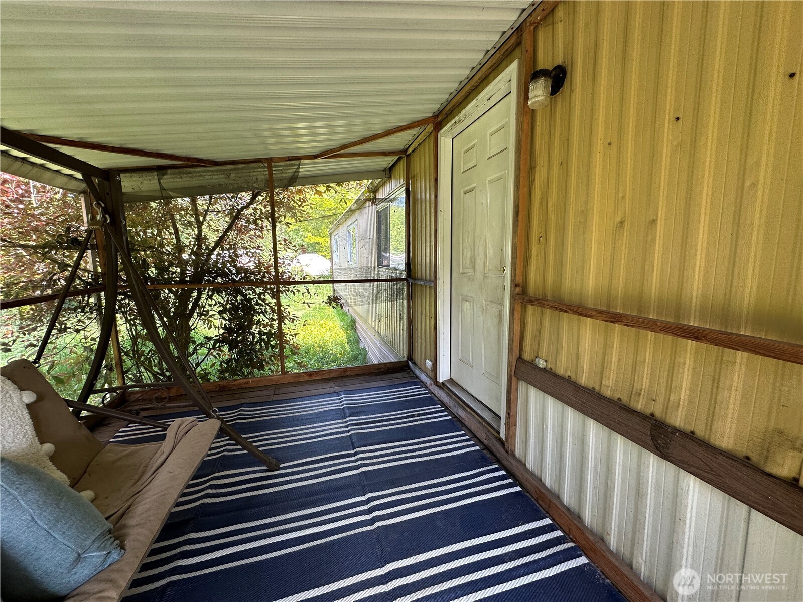 11615 Nisqually Park Loop SE