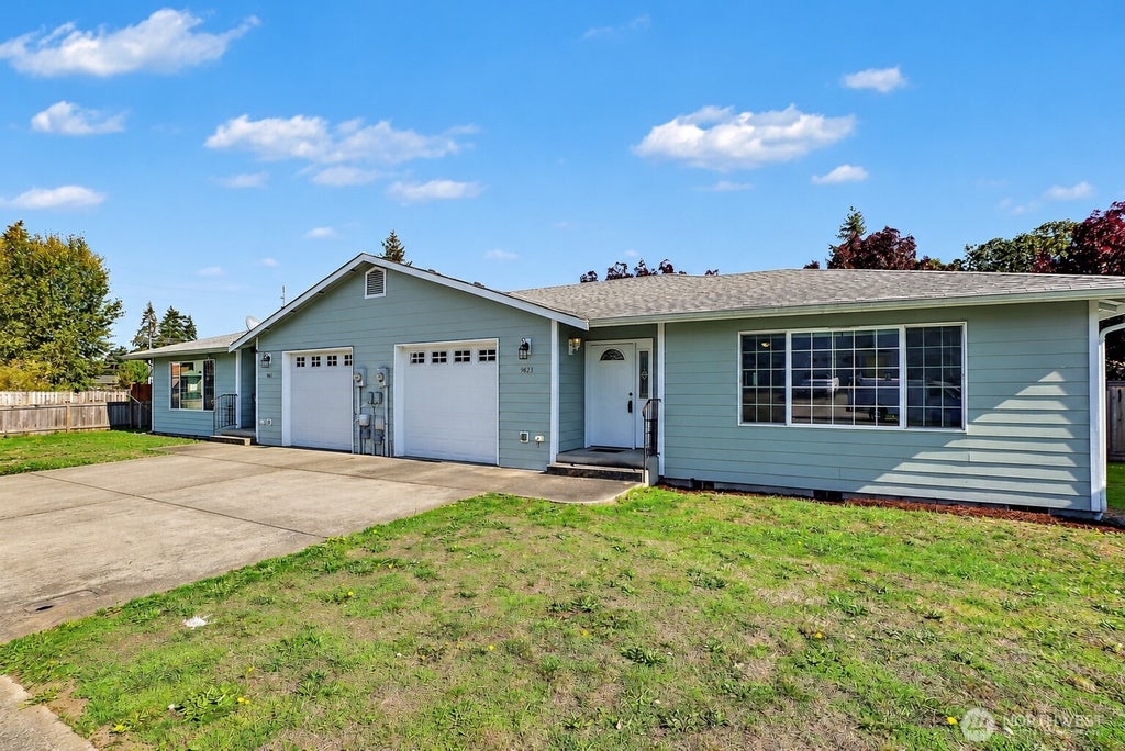 Photo of 9621 -9623 16th Avenue S, Tacoma, WA 98444 (MLS # 2592272)