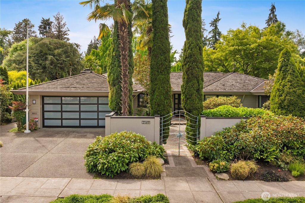 Photo of 2149 38th Avenue E, Seattle, WA 98112 (MLS # 2384687)