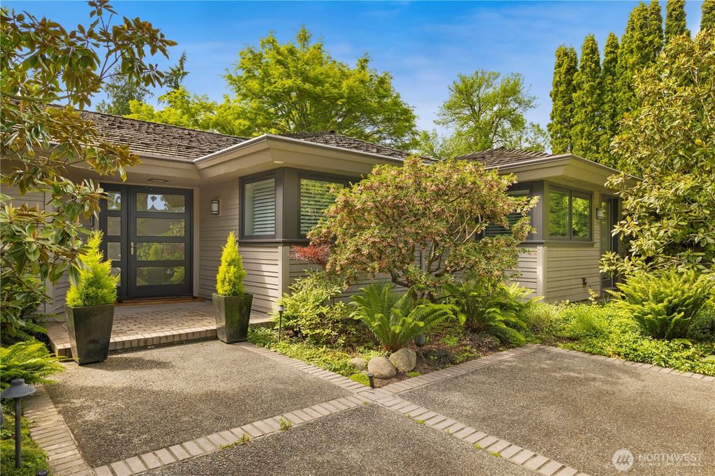 Photo of 2149 38th Avenue E, Seattle, WA 98112 (MLS # 2384687)