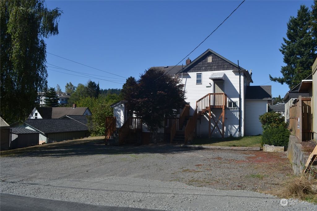 Photo of 3815 Wetmore Avenue, Everett, WA 98201 (MLS # 2160298)