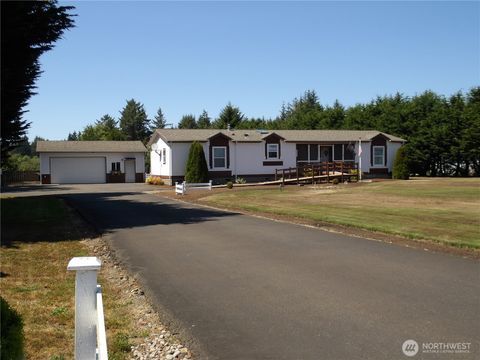 Photo of 8005 Sandridge Road Rd, Long Beach, WA 98631 (MLS # 2420518)