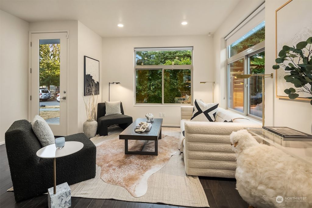 Photo of 4114 Linden Avenue N #B, Seattle, WA 98103 (MLS # 2150553)