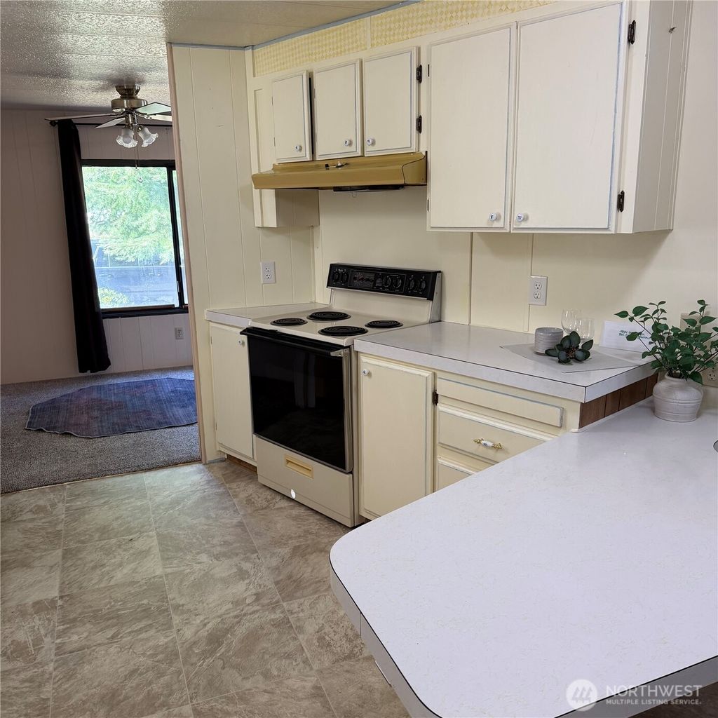 Photo of 920 Maple Lane Ln #11, Sedro Woolley, WA 98284 (MLS # 2492187)