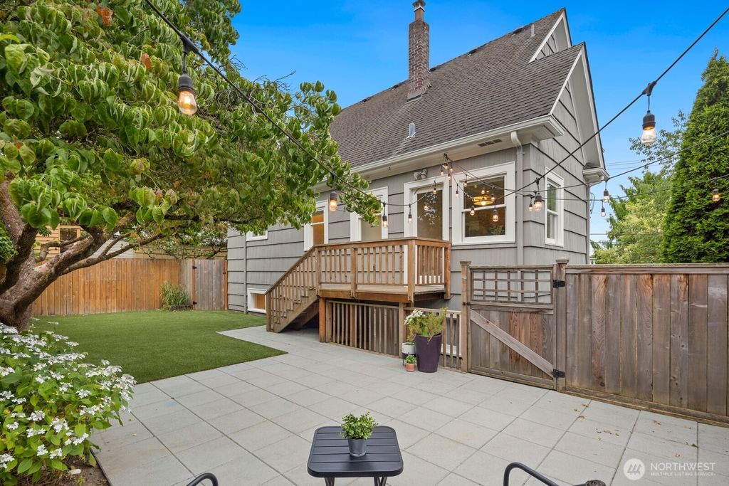 Photo of 3106 NE 60th Street, Seattle, WA 98115 (MLS # 2431120)