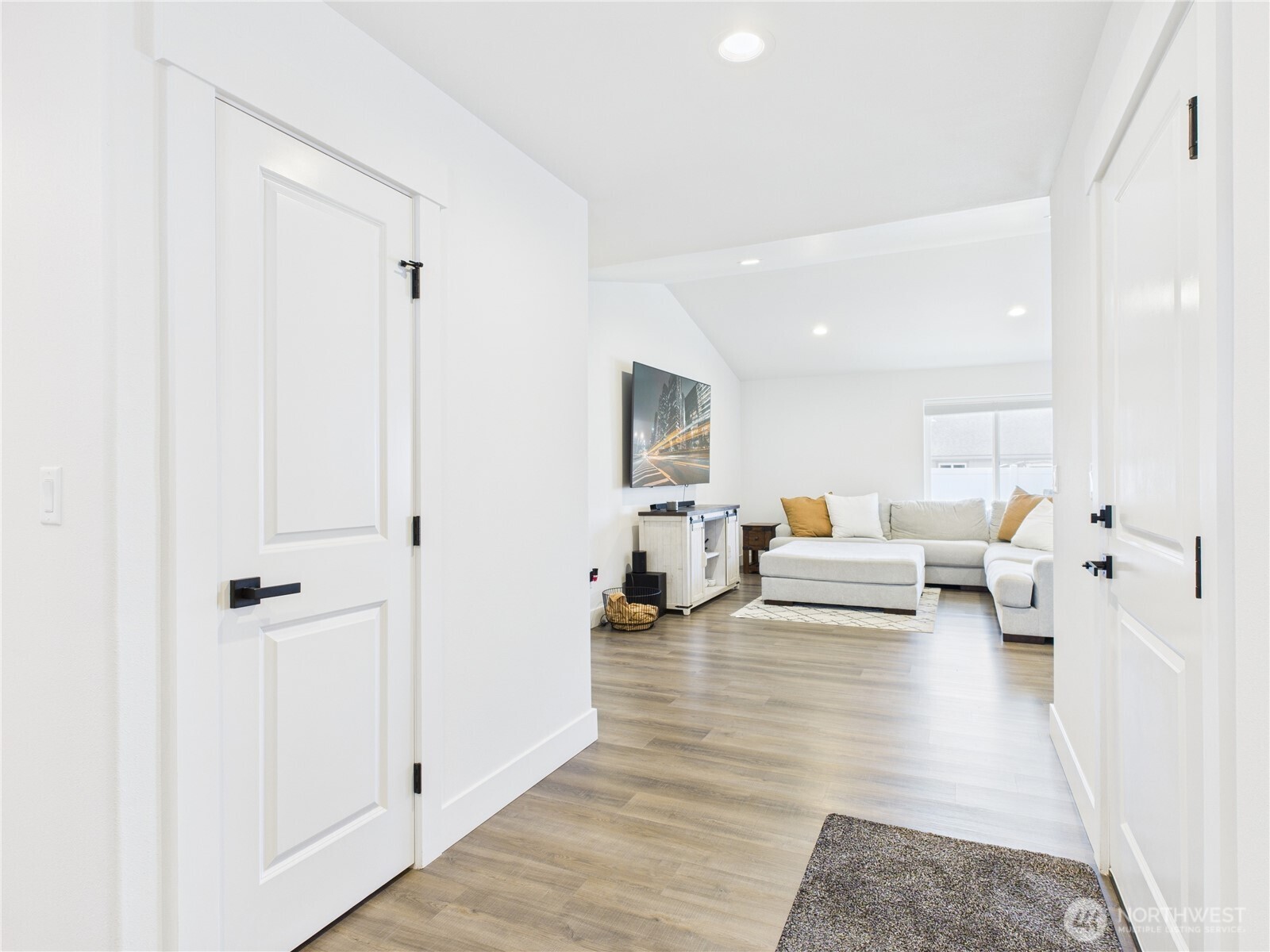 1408 Douglas Avenue