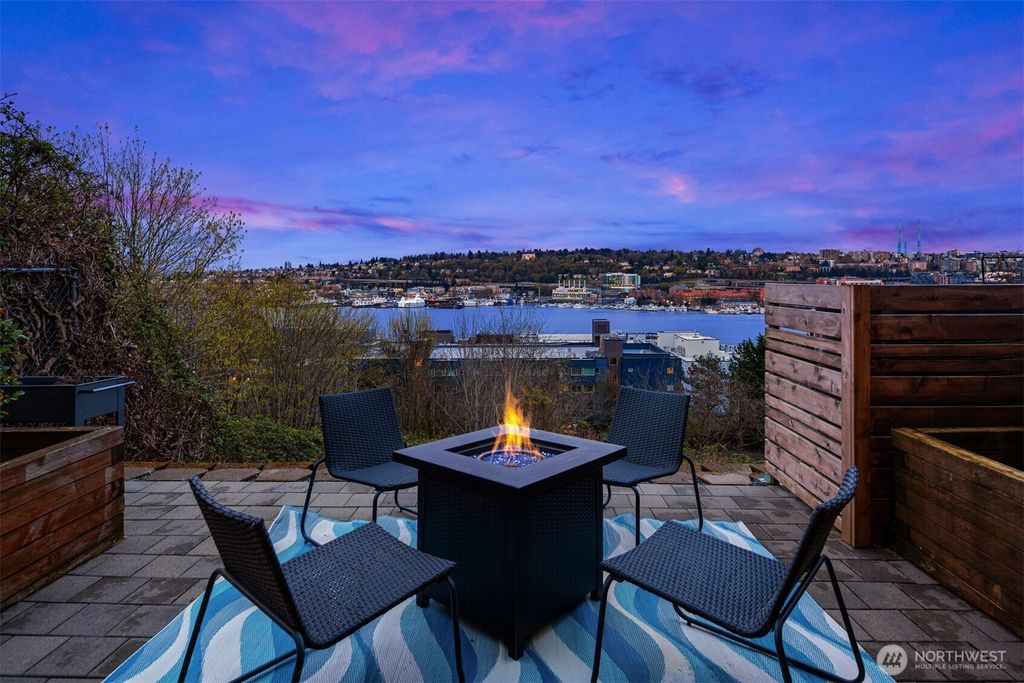 Photo of 1416 6th Avenue N, Seattle, WA 98109 (MLS # 2487552)