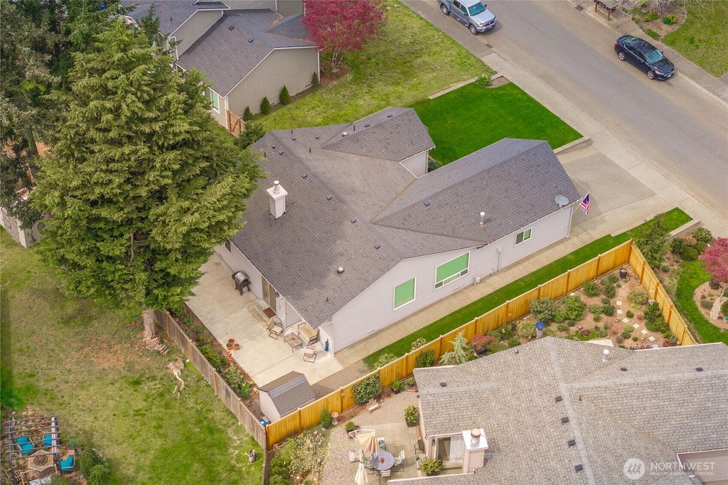 Photo of 19039 SE 270th Street, Covington, WA 98042 (MLS # 2512875)