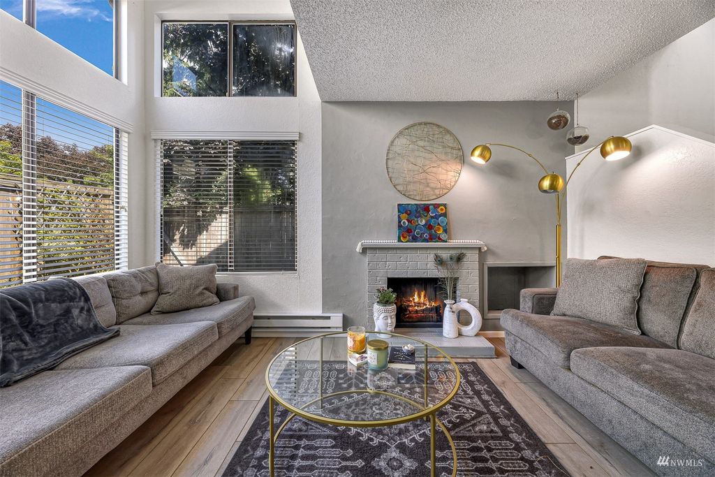 Photo of 8425 25th Avenue SW #B, Seattle, WA 98106 (MLS # 1981817)