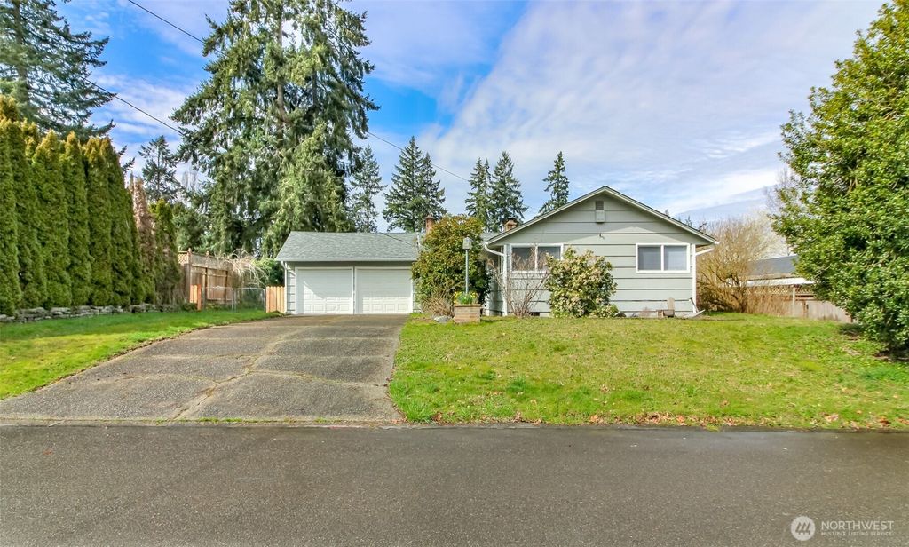 Photo of 1317 Stillwell Street NE, Olympia, WA 98516 (MLS # 2493741)
