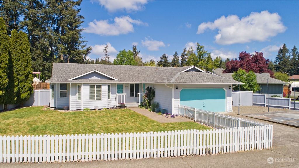 Photo of 26127 192nd Place SE, Covington, WA 98042 (MLS # 2234224)