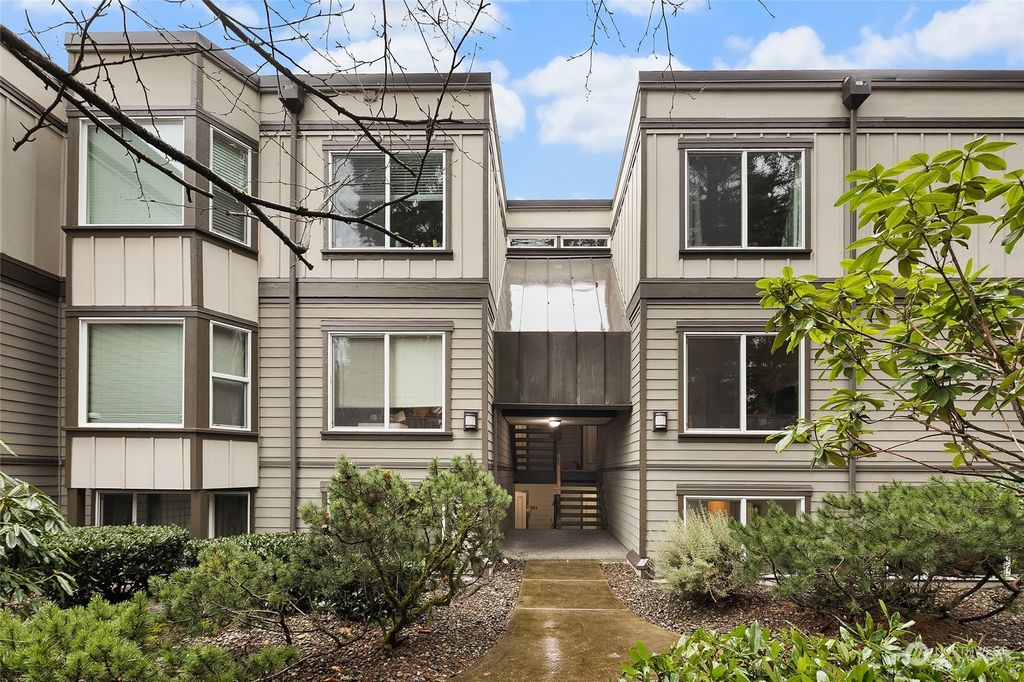 Photo of 17440 NE 38th Street #A-104, Redmond, WA 98052 (MLS # 2027546)
