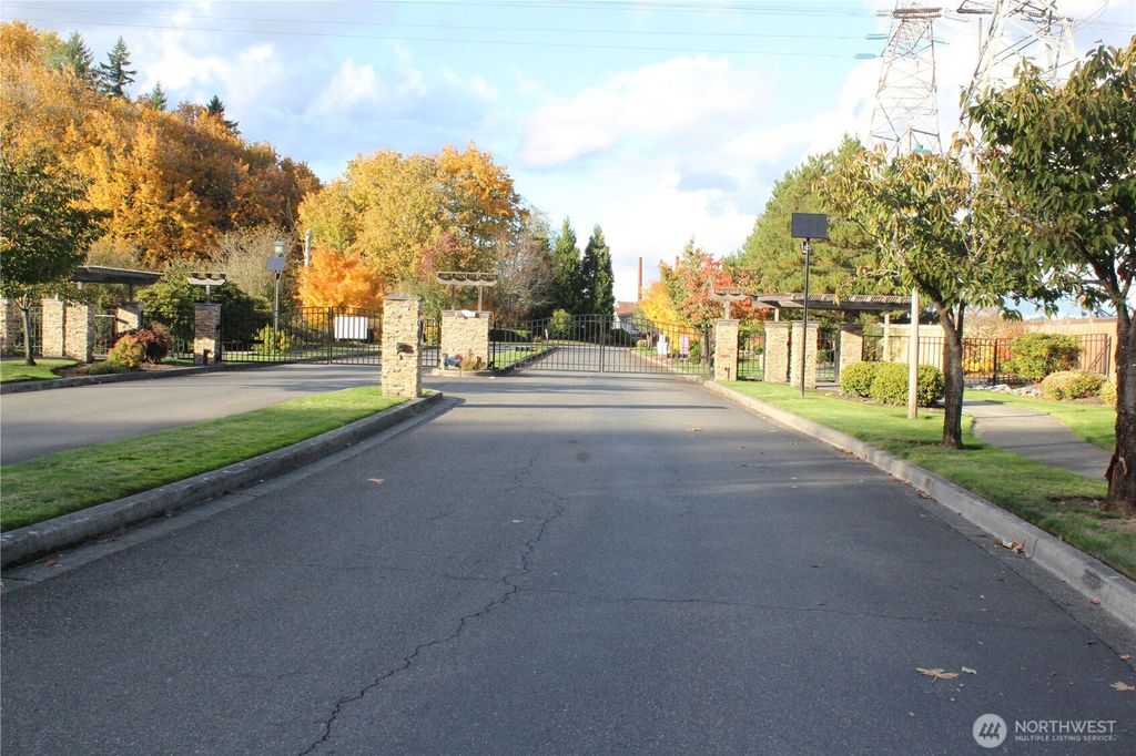 Photo of 701 Harrington Place SE #1136, Renton, WA 98058 (MLS # 2448998)