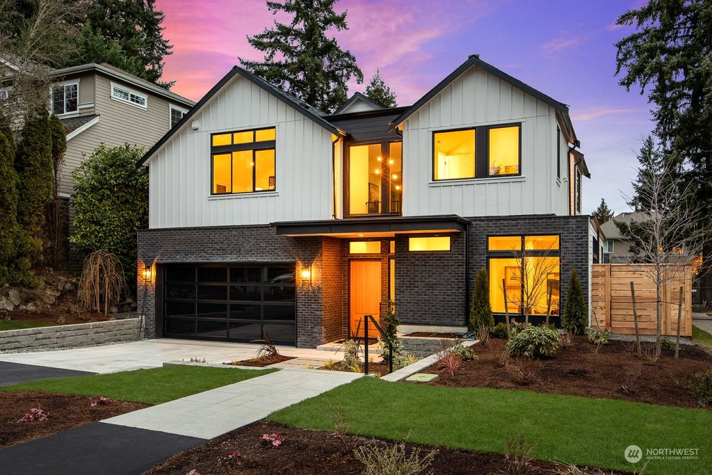 Photo of 9838 NE 27th Street, Bellevue, WA 98004 (MLS # 2201028)