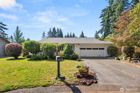 Photo of 2011 Baker Terrace SE, Olympia, WA 98501 (MLS # 2570770)
