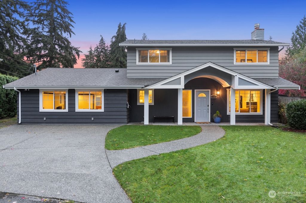 Photo of 21408 95th Avenue W, Edmonds, WA 98020 (MLS # 2310942)