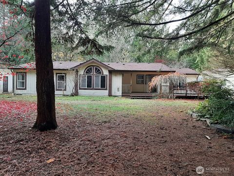 Photo of 700 SW Black Jack Lane, Port Orchard, WA 98367 (MLS # 2457515)