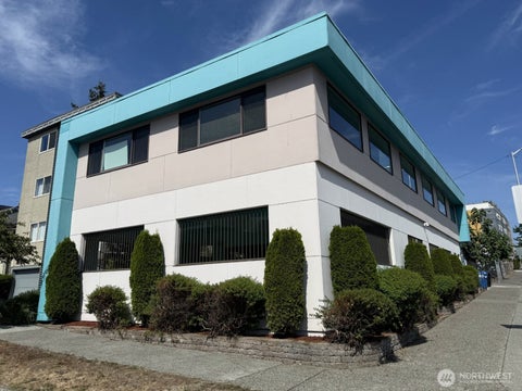 Photo of 4201 Aurora Avenue N, Seattle, WA 98103 (MLS # 2579286)