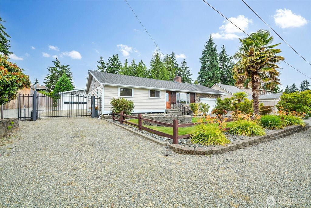Photo of 832 Birch Street, Edmonds, WA 98020 (MLS # 2397575)