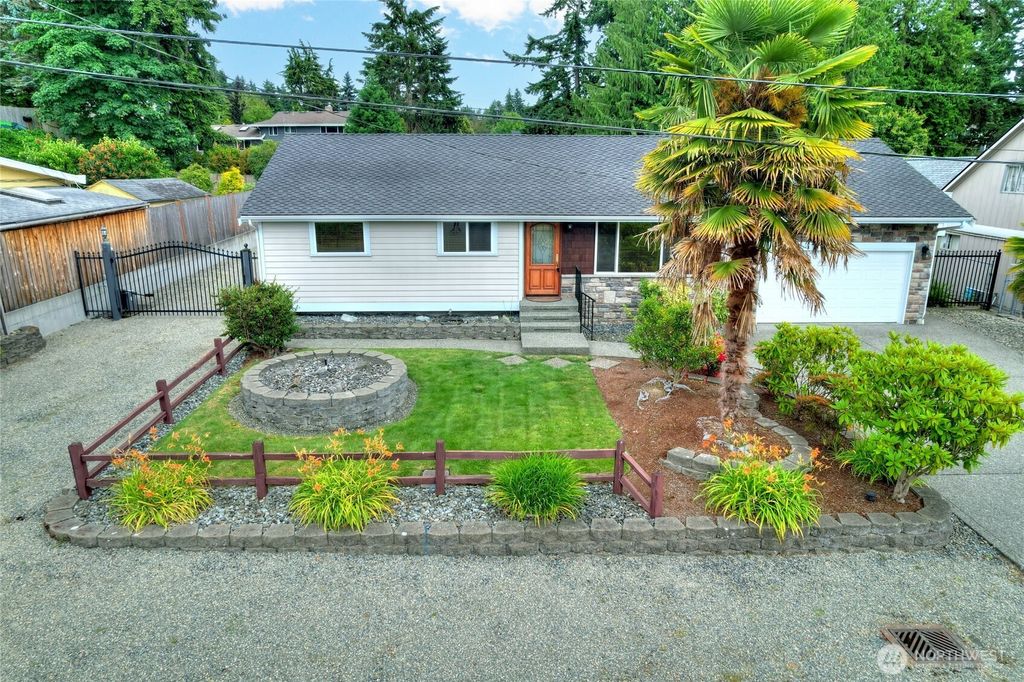 Photo of 832 Birch Street, Edmonds, WA 98020 (MLS # 2397575)
