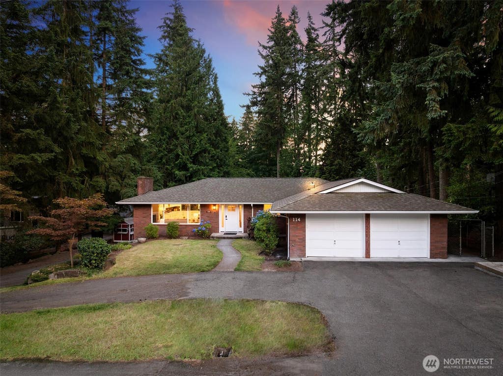 Photo of 114 231st Street SE, Bothell, WA 98021 (MLS # 2568751)