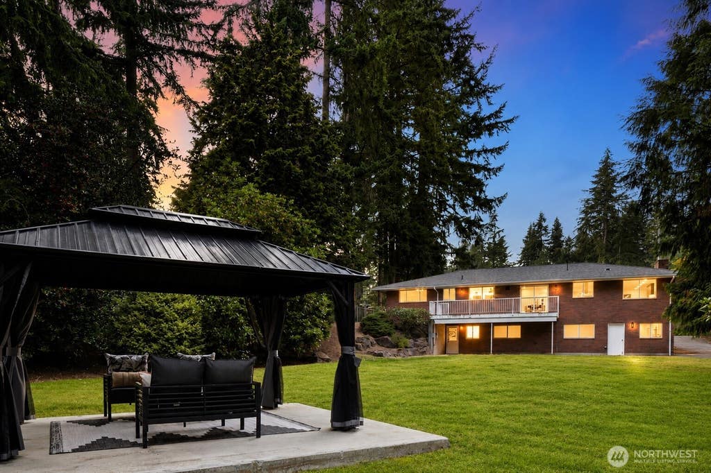 Photo of 114 231st Street SE, Bothell, WA 98021 (MLS # 2568751)