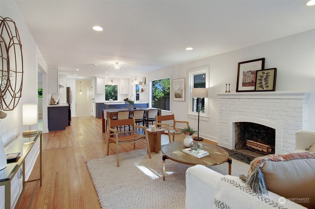 Photo of 7552 Dibble Avenue NW, Seattle, WA 98117 (MLS # 2272586)