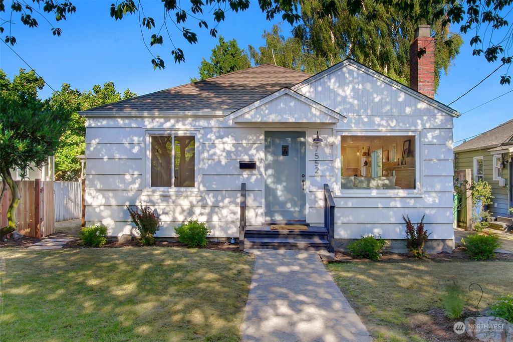 Photo of 7552 Dibble Avenue NW, Seattle, WA 98117 (MLS # 2272586)