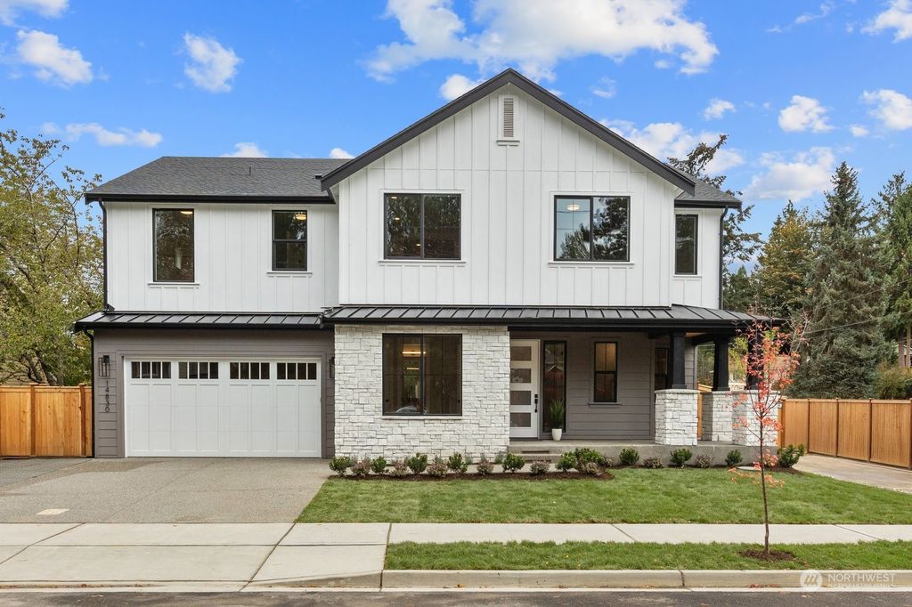 Photo of 14830 78th AVE Ave NE, Kenmore, WA 98028 (MLS # 2305077)