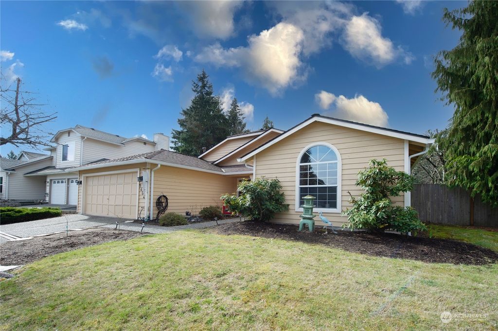 Photo of 5404 139th Street SE, Everett, WA 98208 (MLS # 2053078)