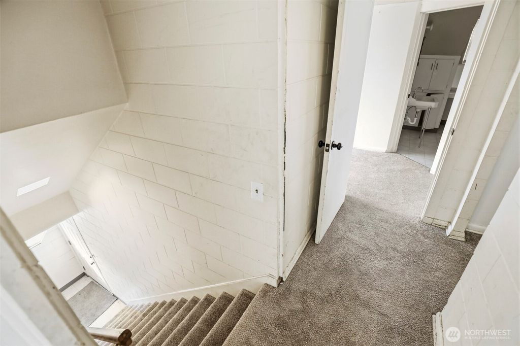 Photo of 1817 34th Street, Everett, WA 98201 (MLS # 2496962)