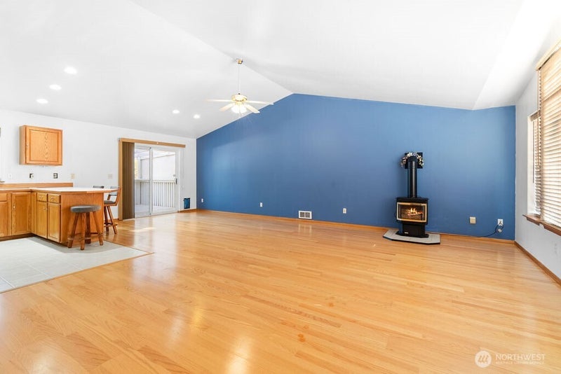 878 Mount Olympus Avenue SE