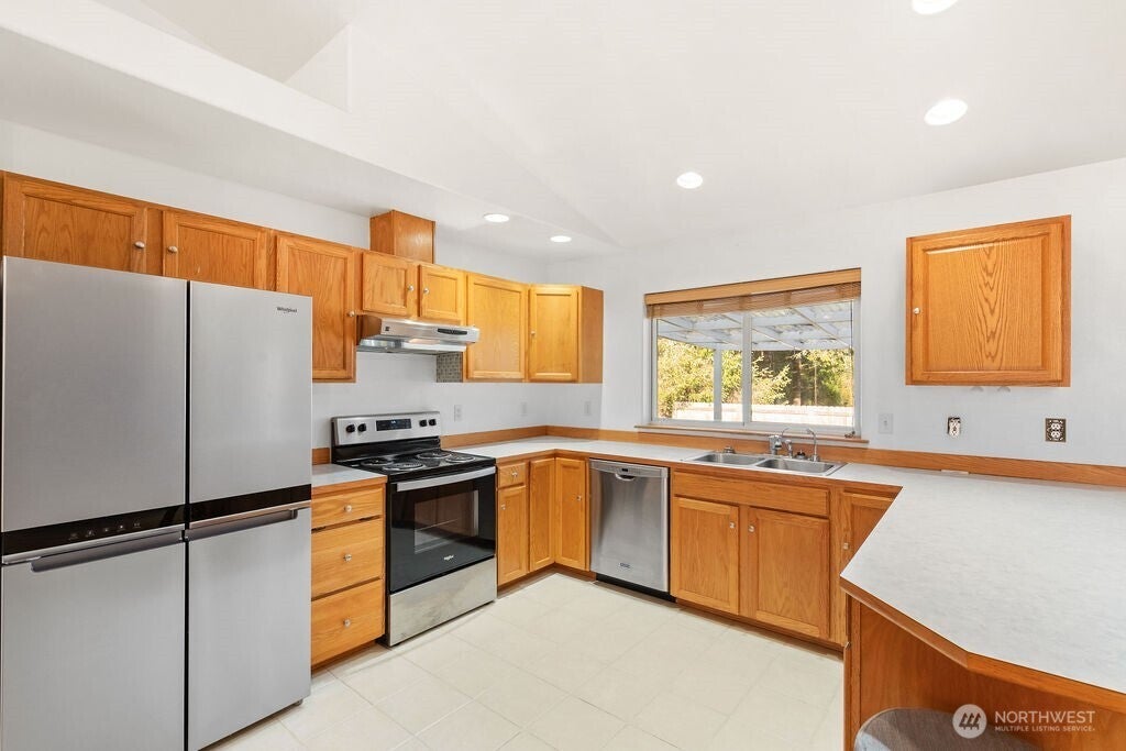 878 Mount Olympus Avenue SE