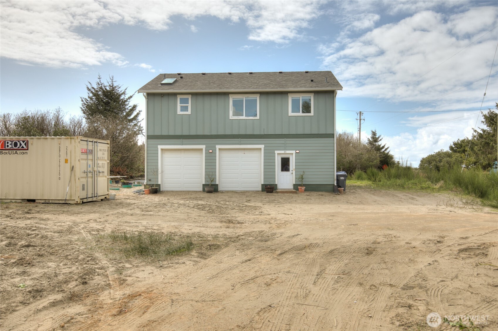 33 4th Avenue