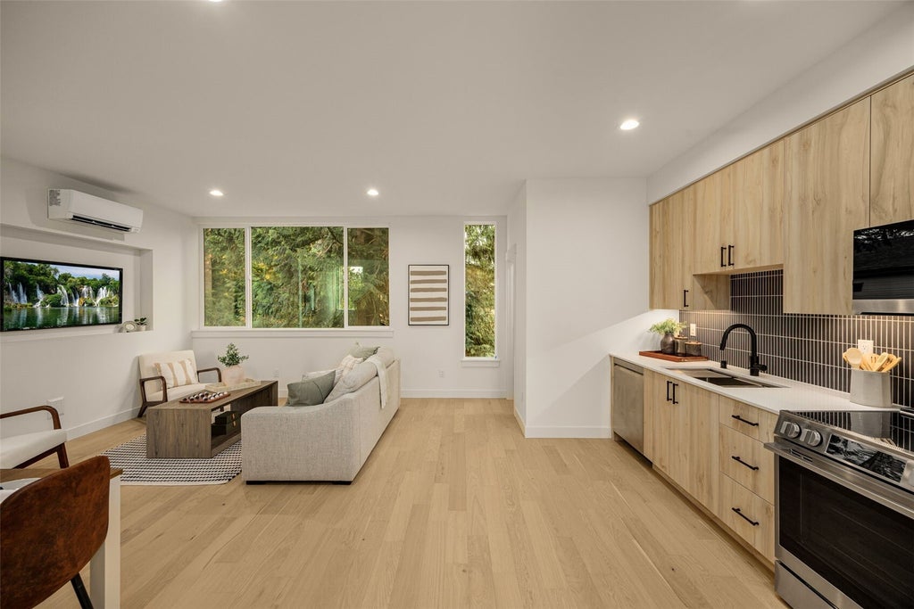 Photo of 14340 Bagley Avenue N, Seattle, WA 98133 (MLS # 2598314)