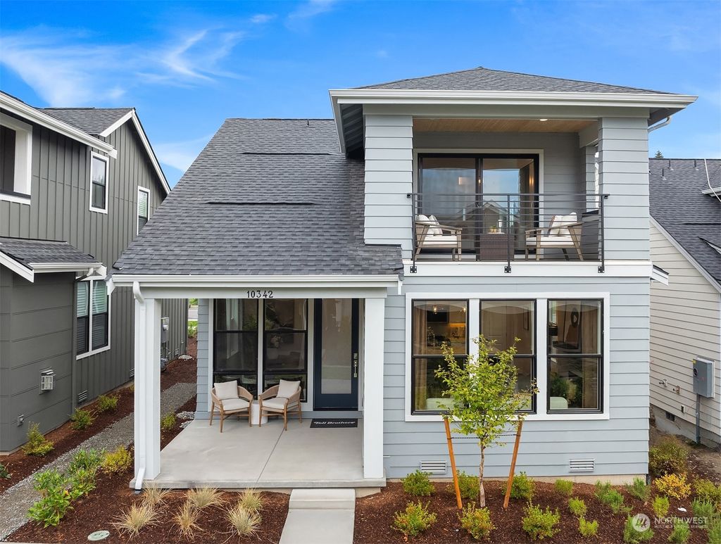 Photo of 10342 (HS 2) 135th Circle NE, Kirkland, WA 98033 (MLS # 2223227)