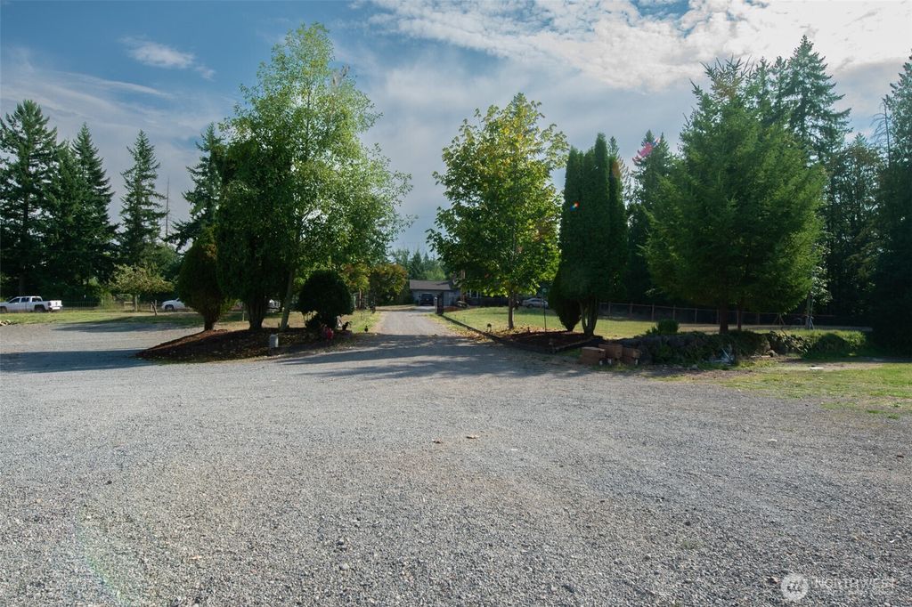 Photo of 38918 191st Avenue SE, Auburn, WA 98092 (MLS # 2430130)