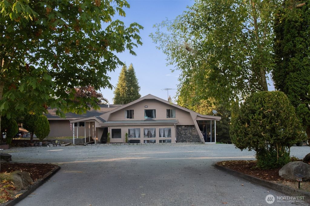 Photo of 38918 191st Avenue SE, Auburn, WA 98092 (MLS # 2430130)