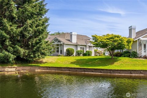 Photo of 23302 53rd Avenue S #4-1, Kent, WA 98032 (MLS # 2400400)