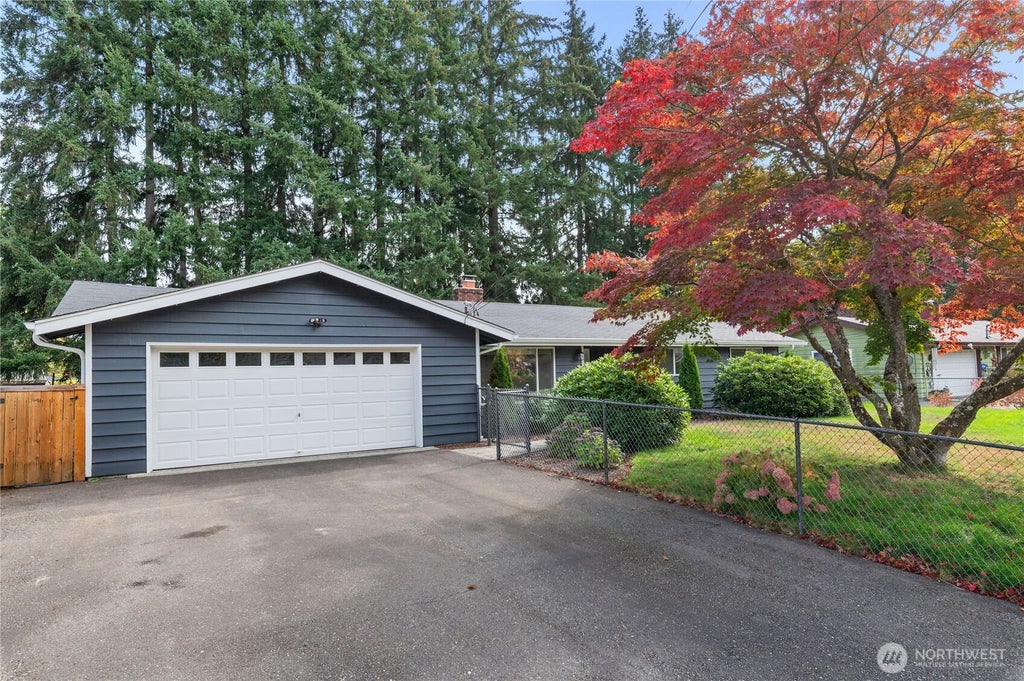 Photo of 2300 Larch Street SE, Lacey, WA 98503 (MLS # 2589551)