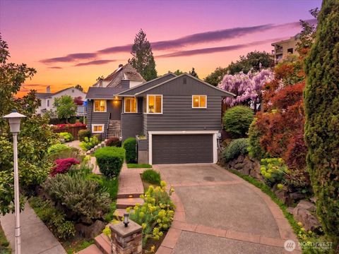 Photo of 4565 E Laurel Drive NE, Seattle, WA 98105 (MLS # 2518259)