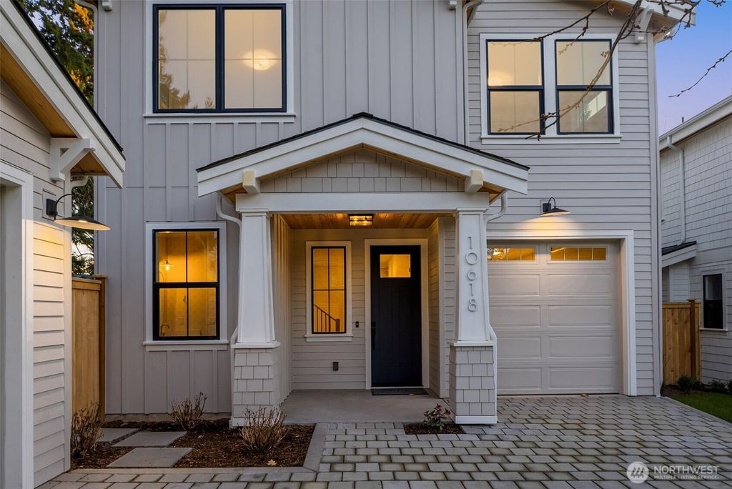 Photo of 10618 NE 54th Lane, Kirkland, WA 98033 (MLS # 2478558)