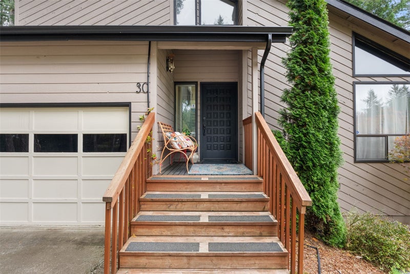 30 SE Shadowood Drive