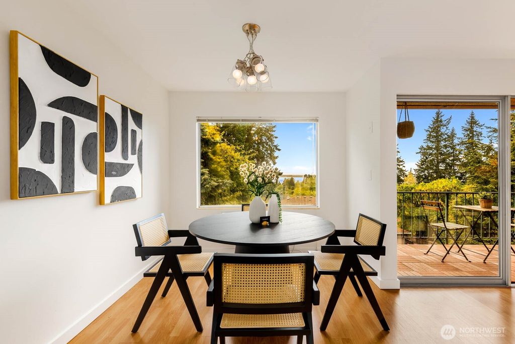 listing image 9365501605682055063