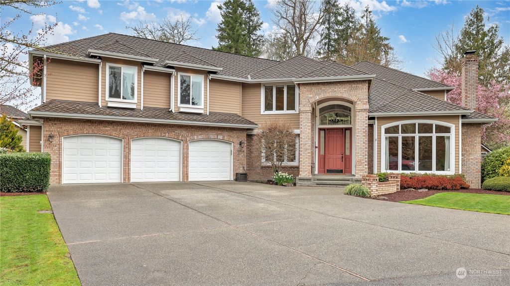 Photo of 20810 SE 3rd Way Way, Sammamish, WA 98074 (MLS # 2214050)