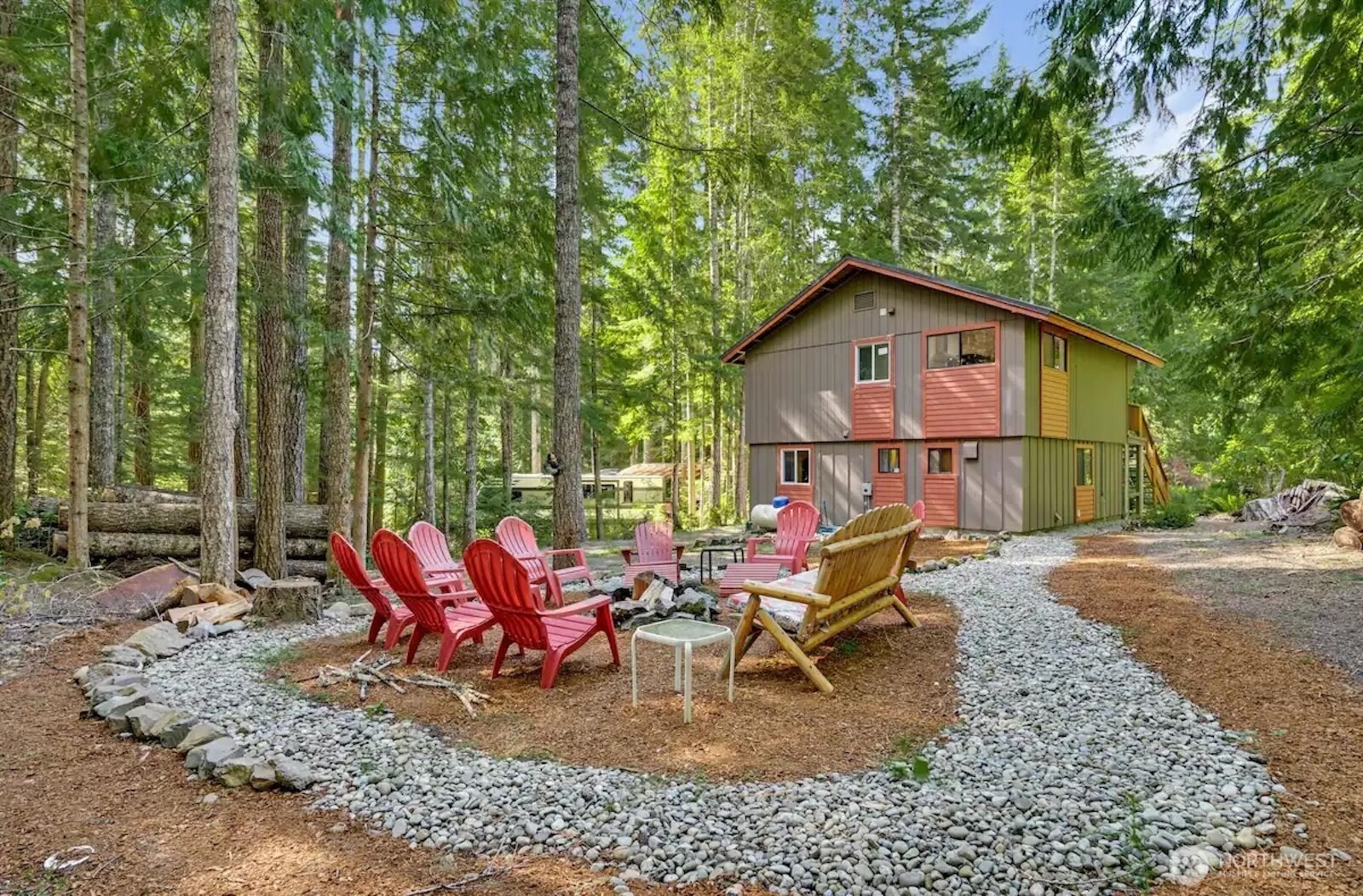 31 N Deer Lane